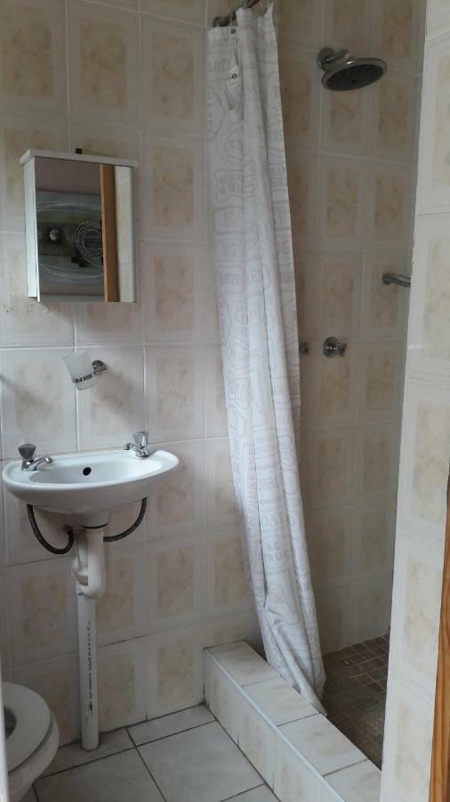 Beverly Corner Lodge Matatiele Ngoại thất bức ảnh