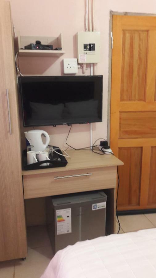 Beverly Corner Lodge Matatiele Ngoại thất bức ảnh