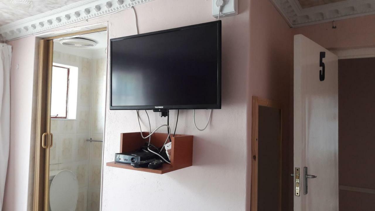 Beverly Corner Lodge Matatiele Ngoại thất bức ảnh
