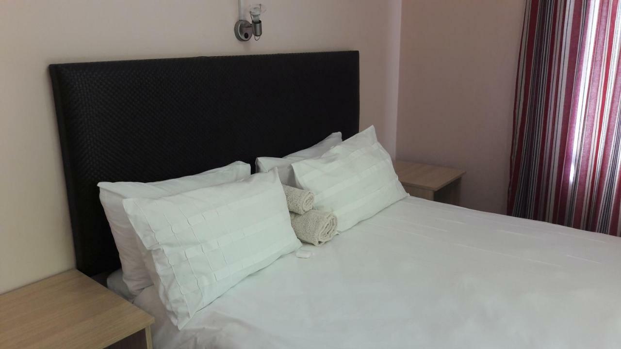 Beverly Corner Lodge Matatiele Ngoại thất bức ảnh